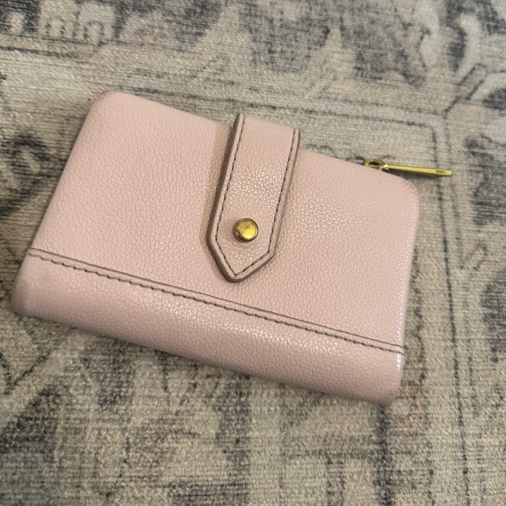 Fossil wallet